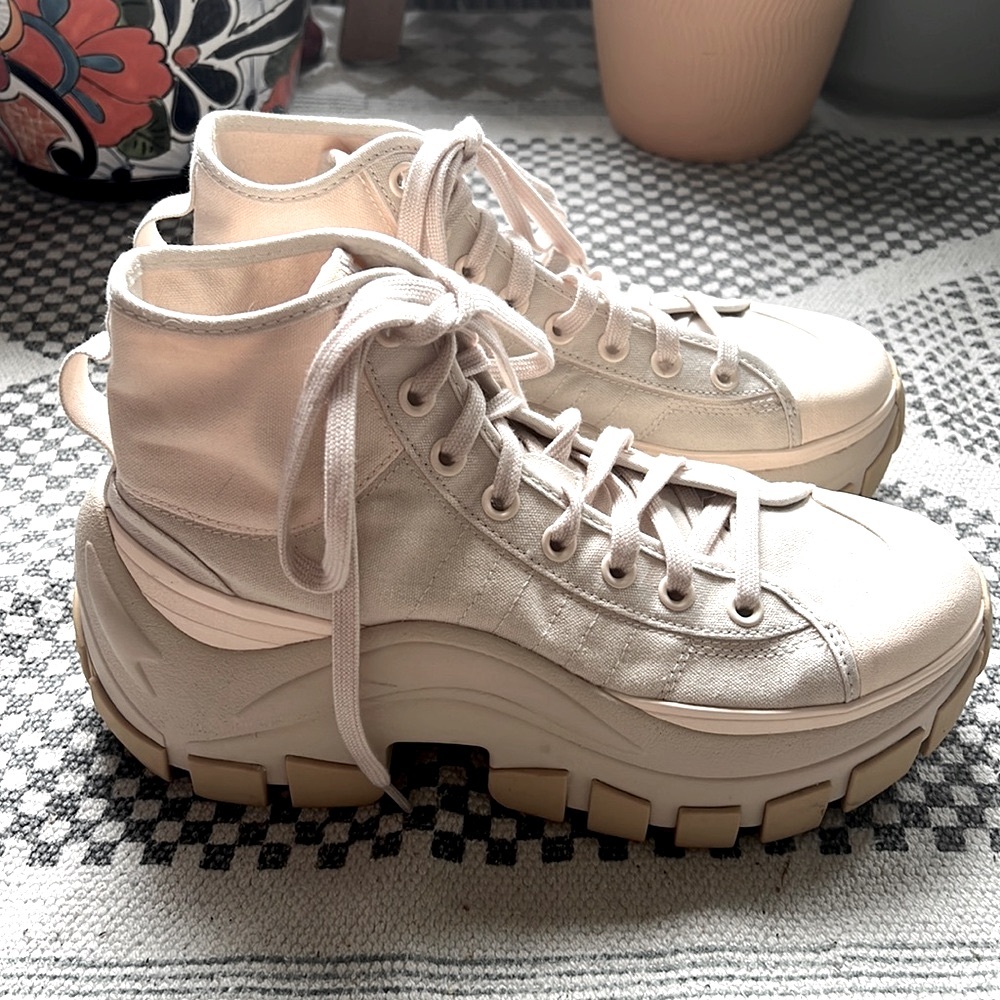 Nike Nizza High-Top Sneaker NWOT